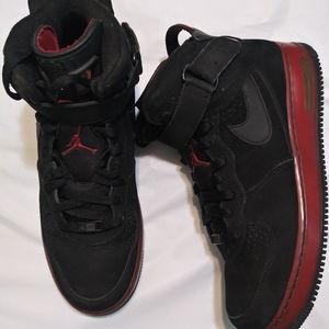 Air Jordan Fusion 6 'Black Infrared'. Size 10.5.  Rare Pair of Jordan's.